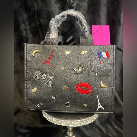 ❤️👄NWT-Betsey Johnson Nora Embossed Paris Charm Mini Tote👄❤️ - Picture 6 of 16